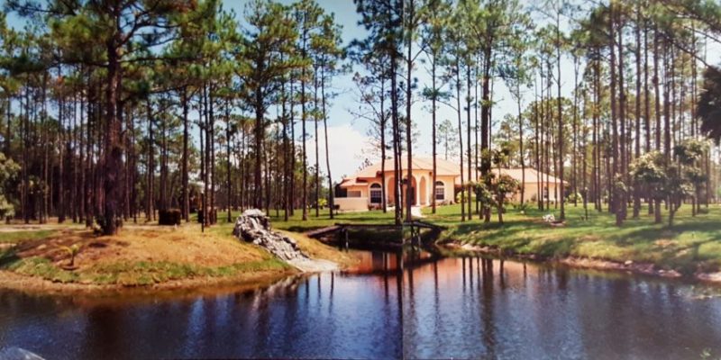 New home for dr. Rubenstein, consist of a  Home , horse barn with two tack rooms  and detached 6 car garage in 5 acre property in home land community , lake worth florida 2003