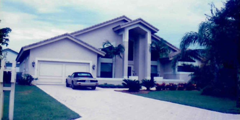 New one story residence for mr. Walter Ignasiak . 2850 s.f. living coral springs florida 1994